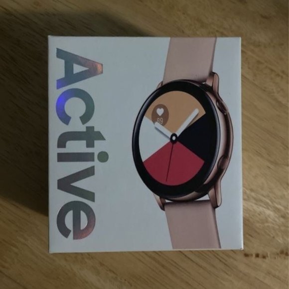 Samsung Galaxy Watch Active2 Smartwatch - Picture 1 of 3
